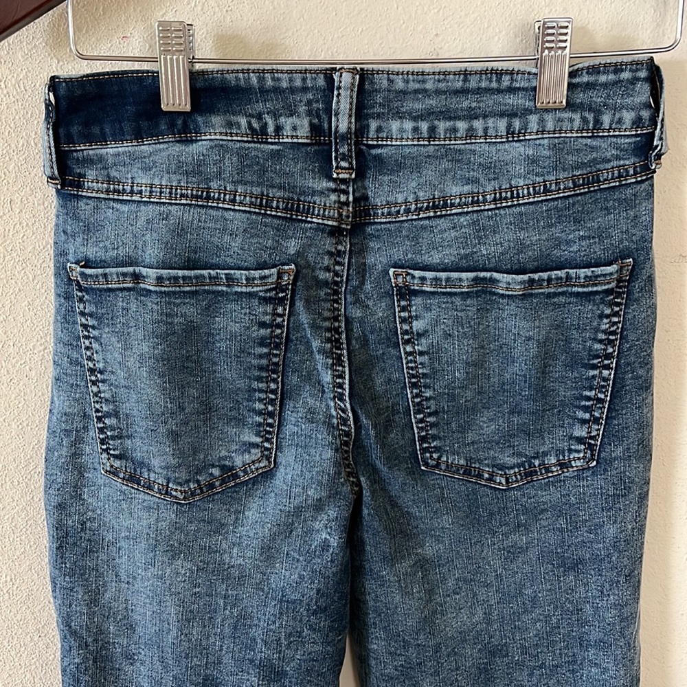 2/$25 SO High Rise Curvy Jeggings - Picture 4 of 11
